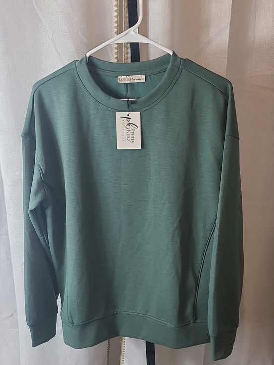 Zenana Outfitters Tops - Zenana Soft Crew Neck Sweatshirt Size Med. New